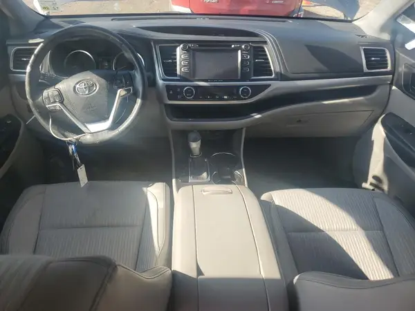 5TDZZRFH4JS250712 2018 TOYOTA HIGHLANDER - Image 8