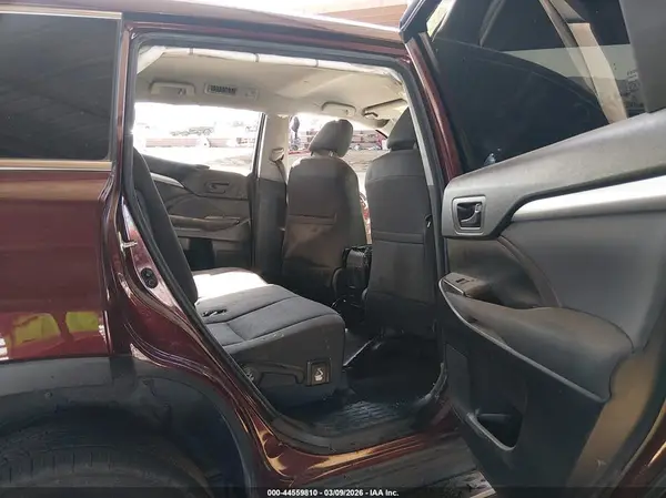 5TDZZRFH4JS266618 2018 TOYOTA HIGHLANDER - Image 8