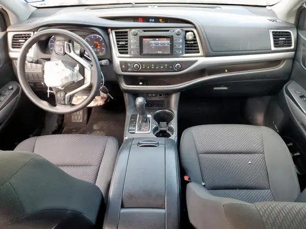 5TDZZRFH4JS268403 2018 TOYOTA HIGHLANDER - Image 8