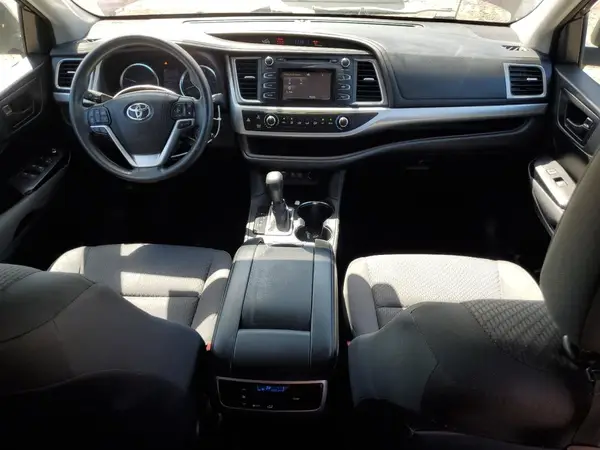 5TDZZRFH4JS278784 2018 TOYOTA HIGHLANDER - Image 8