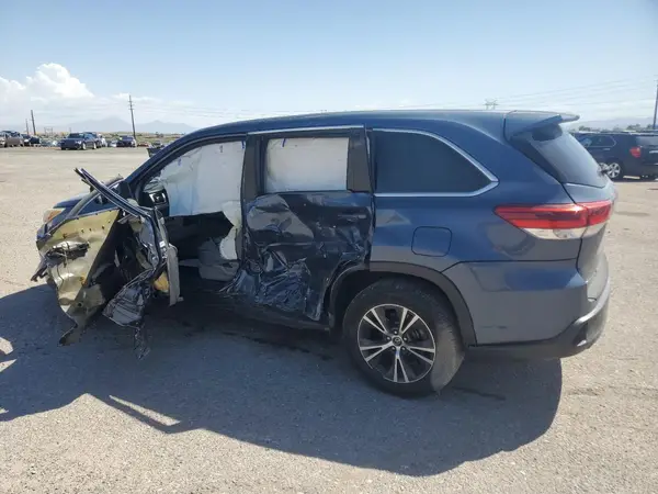 5TDZZRFH4JS288280 2018 TOYOTA HIGHLANDER - Image 2