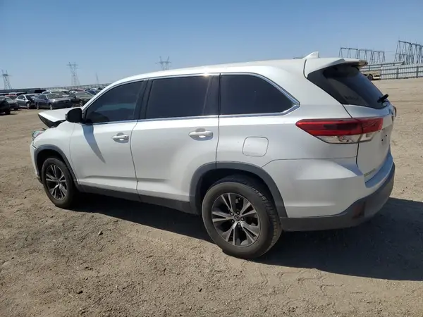 5TDZZRFH4KS294498 2019 TOYOTA HIGHLANDER - Image 2