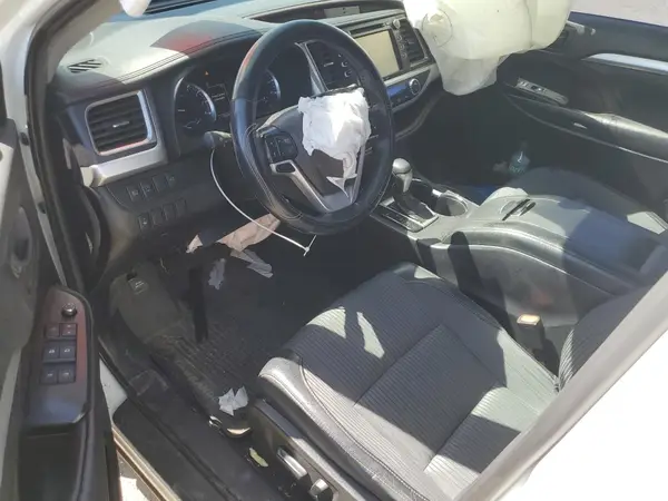 5TDZZRFH4KS294498 2019 TOYOTA HIGHLANDER - Image 8