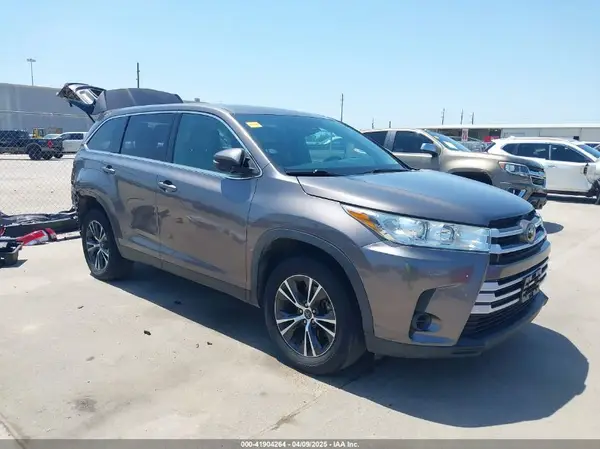 5TDZZRFH4KS303149 2019 TOYOTA HIGHLANDER - Image 1