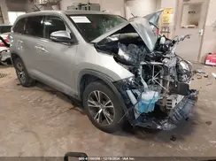5TDZZRFH4KS303457 2019 TOYOTA HIGHLANDER