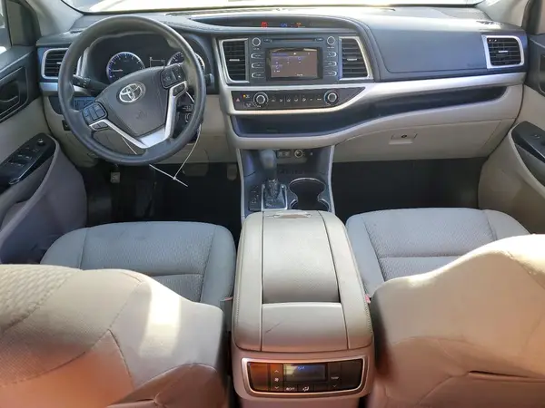5TDZZRFH4KS309596 2019 TOYOTA HIGHLANDER - Image 8