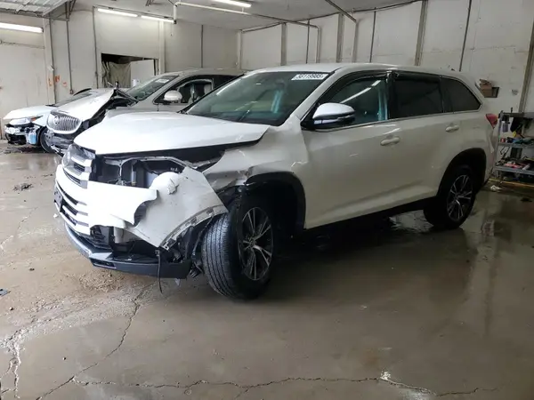 5TDZZRFH4KS310635 2019 TOYOTA HIGHLANDER - Image 1