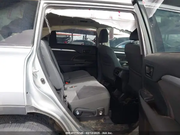 5TDZZRFH4KS314023 2019 TOYOTA HIGHLANDER - Image 8