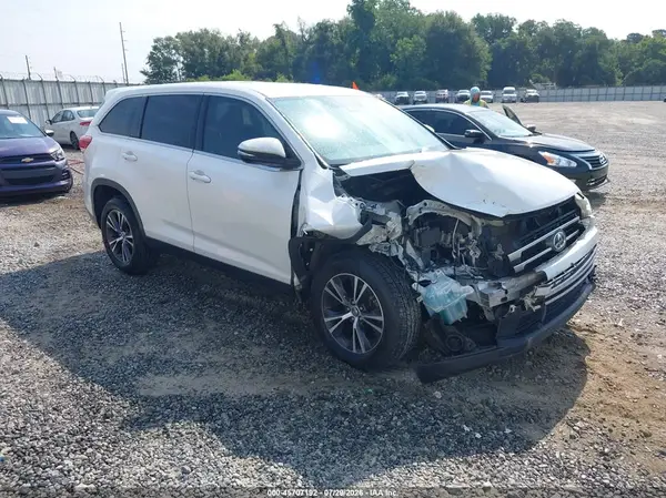 5TDZZRFH4KS329590 2019 TOYOTA HIGHLANDER - Image 1