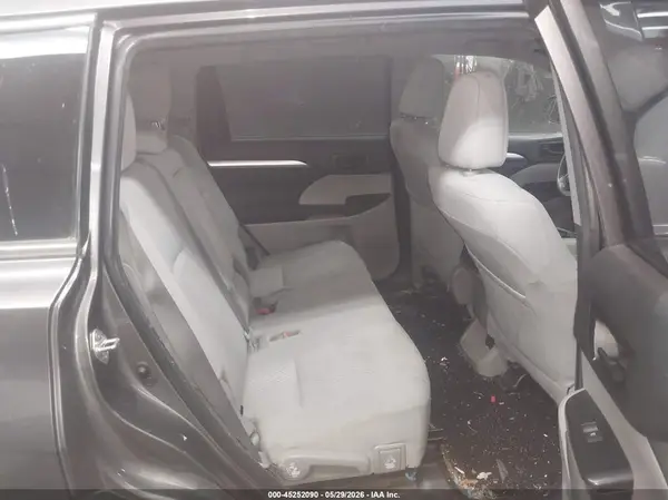 5TDZZRFH4KS333834 2019 TOYOTA HIGHLANDER - Image 8