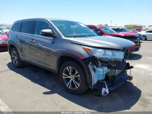 5TDZZRFH4KS335955 2019 TOYOTA HIGHLANDER - Image 1