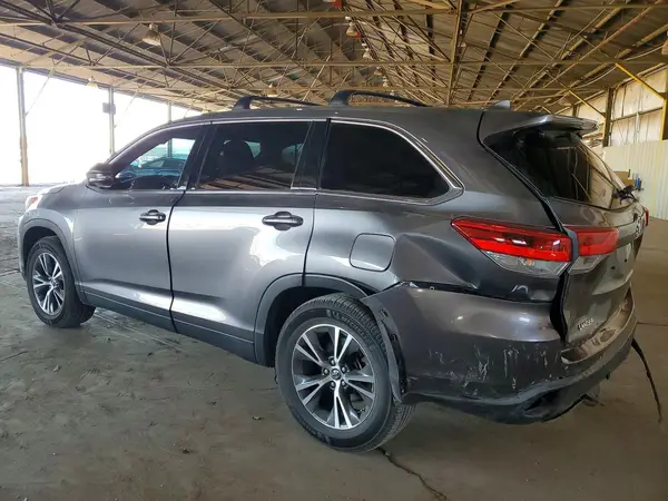 5TDZZRFH4KS342291 2019 TOYOTA HIGHLANDER - Image 2
