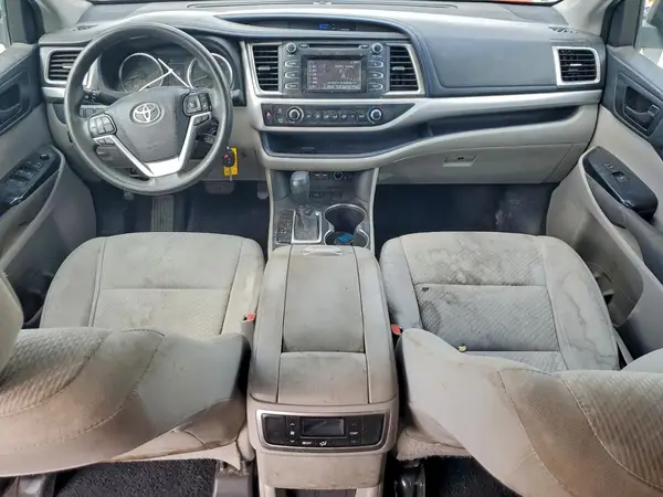 5TDZZRFH4KS361830 2019 TOYOTA HIGHLANDER - Image 8