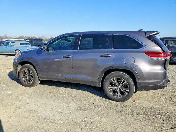 5TDZZRFH4KS367708 2019 TOYOTA HIGHLANDER - Image 2