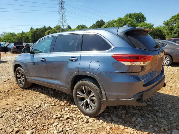 5TDZZRFH5HS194094 2017 TOYOTA HIGHLANDER - Image 2