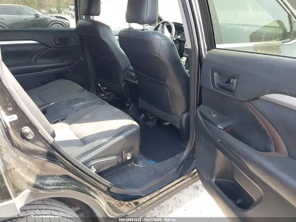 5TDZZRFH5HS199036 2017 TOYOTA HIGHLANDER - Image 8