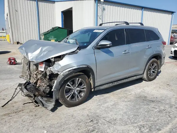 5TDZZRFH5HS205871 2017 TOYOTA HIGHLANDER - Image 1