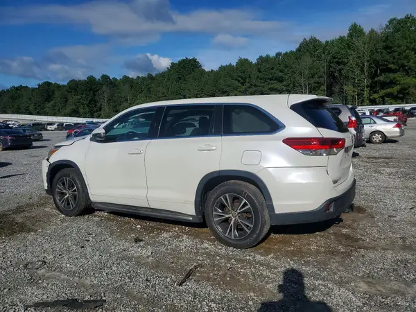 5TDZZRFH5HS211184 2017 TOYOTA HIGHLANDER - Image 2