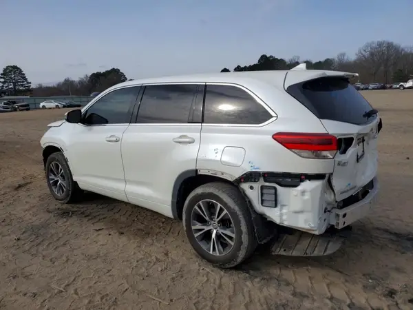 5TDZZRFH5HS211346 2017 TOYOTA HIGHLANDER - Image 2