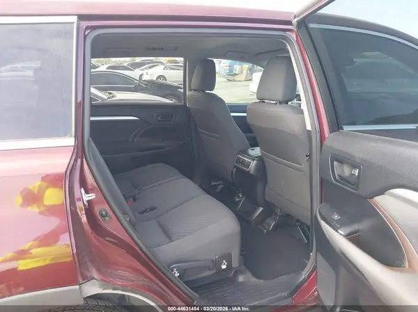 5TDZZRFH5HS222525 2017 TOYOTA HIGHLANDER - Image 8