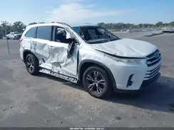 5TDZZRFH5HS234061 2017 TOYOTA HIGHLANDER