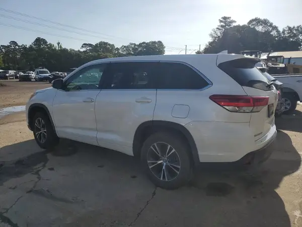 5TDZZRFH5JS241095 2018 TOYOTA HIGHLANDER - Image 2