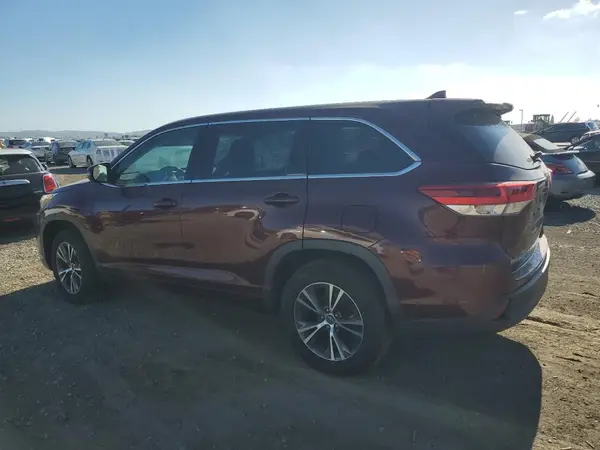 5TDZZRFH5JS245874 2018 TOYOTA HIGHLANDER - Image 2