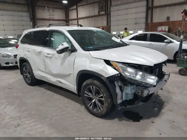 5TDZZRFH5JS250363 2018 TOYOTA HIGHLANDER - Image 1