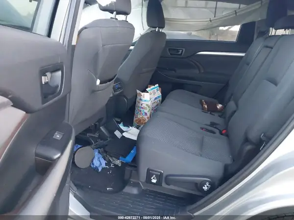 5TDZZRFH5JS270869 2018 TOYOTA HIGHLANDER - Image 8