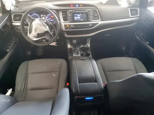 5TDZZRFH5KS290170 2019 TOYOTA HIGHLANDER - Image 8