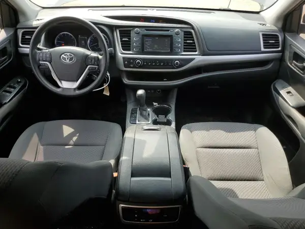 5TDZZRFH5KS291819 2019 TOYOTA HIGHLANDER - Image 8