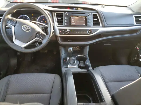 5TDZZRFH5KS297345 2019 TOYOTA HIGHLANDER - Image 8