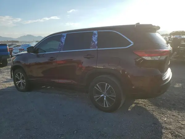 5TDZZRFH5KS305900 2019 TOYOTA HIGHLANDER - Image 2
