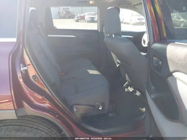 5TDZZRFH5KS306285 2019 TOYOTA HIGHLANDER - Image 8