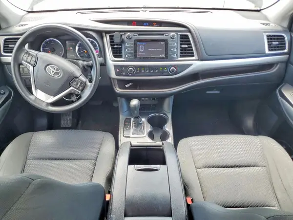 5TDZZRFH5KS319991 2019 TOYOTA HIGHLANDER - Image 8