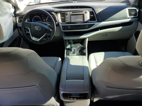 5TDZZRFH5KS324236 2019 TOYOTA HIGHLANDER - Image 8