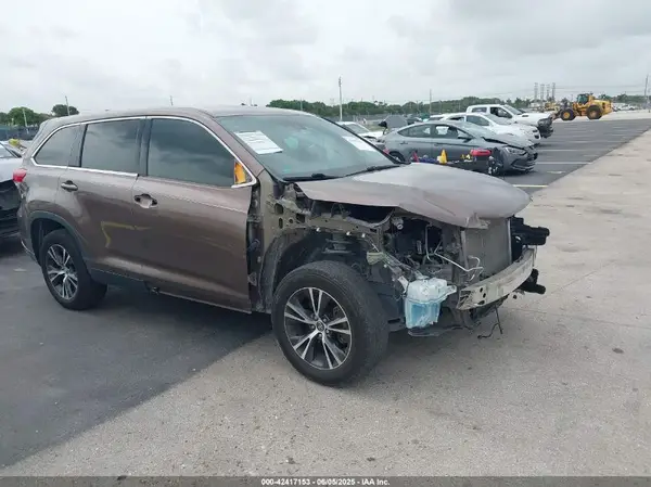 5TDZZRFH5KS349248 2019 TOYOTA HIGHLANDER - Image 1