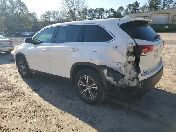 5TDZZRFH5KS350240 2019 TOYOTA HIGHLANDER - Image 2