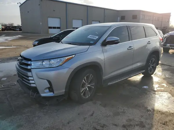5TDZZRFH5KS359438 2019 TOYOTA HIGHLANDER - Image 1