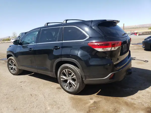 5TDZZRFH5KS360833 2019 TOYOTA HIGHLANDER - Image 2