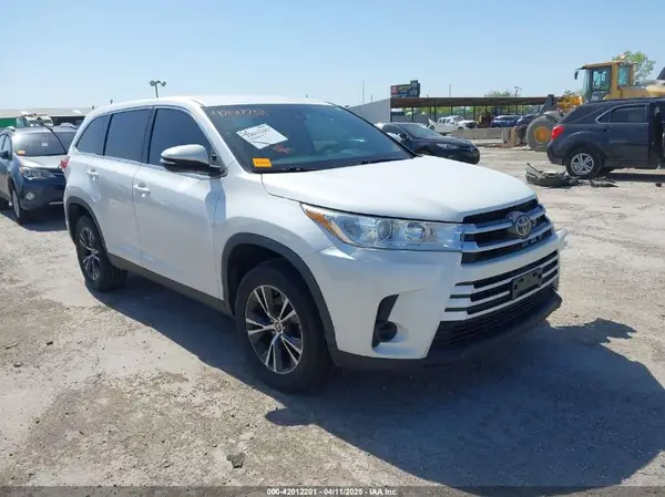 5TDZZRFH5KS367653 2019 TOYOTA HIGHLANDER - Image 1