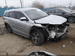 5TDZZRFH6HS215938 2017 TOYOTA HIGHLANDER