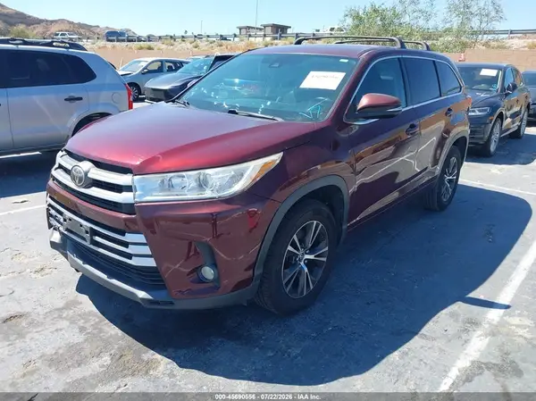 5TDZZRFH6HS218404 2017 TOYOTA HIGHLANDER - Image 2