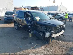 5TDZZRFH6HS220640 2017 TOYOTA HIGHLANDER