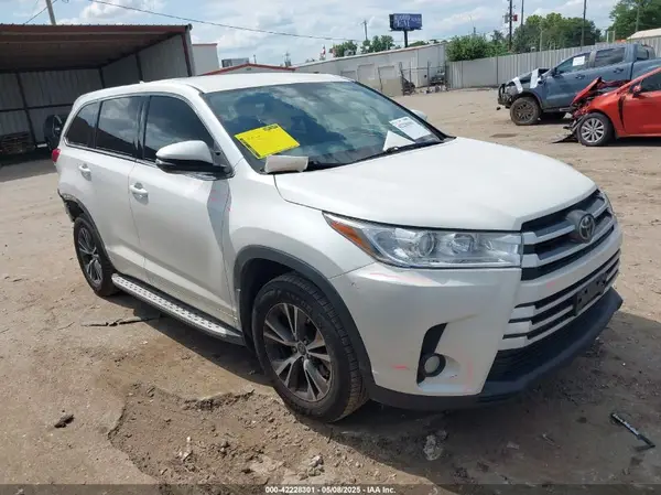 5TDZZRFH6HS221044 2017 TOYOTA HIGHLANDER - Image 1