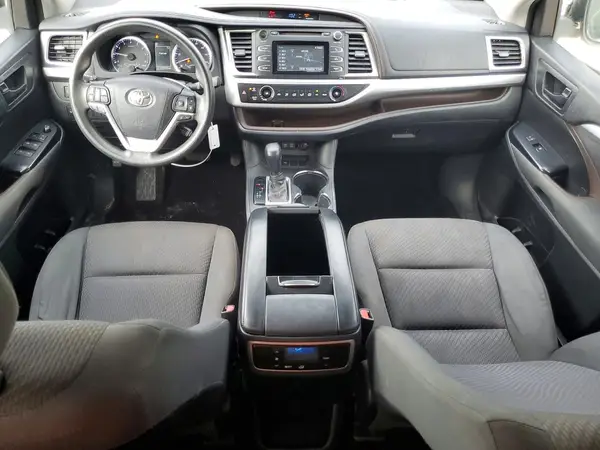 5TDZZRFH6HS231640 2017 TOYOTA HIGHLANDER - Image 8