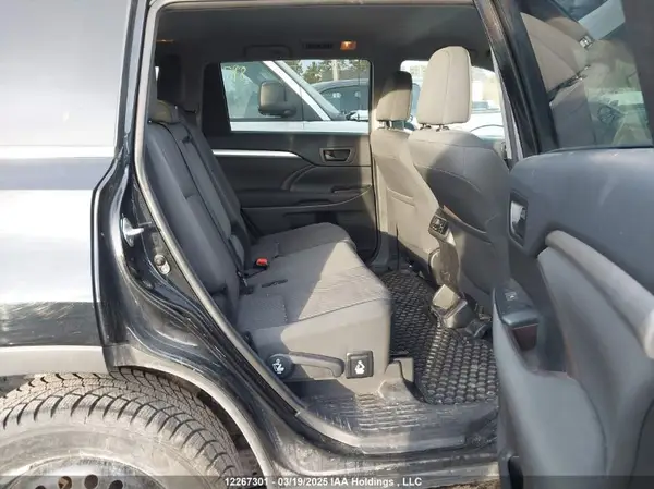 5TDZZRFH6JS240523 2018 TOYOTA HIGHLANDER - Image 8
