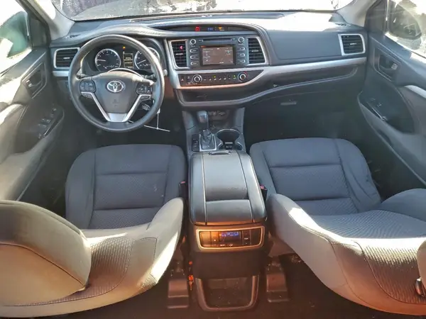 5TDZZRFH6JS241249 2018 TOYOTA HIGHLANDER - Image 8