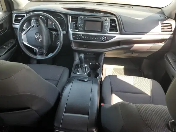 5TDZZRFH6JS244538 2018 TOYOTA HIGHLANDER - Image 8