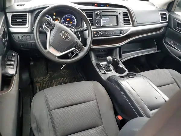 5TDZZRFH6JS245866 2018 TOYOTA HIGHLANDER - Image 8